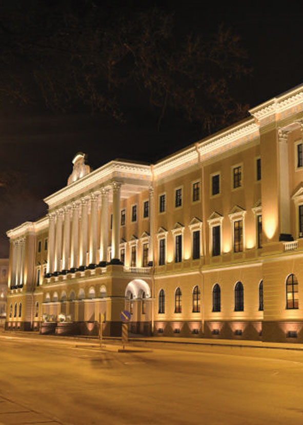 10_four_seasons-Petersburg-Hafele.jpg
